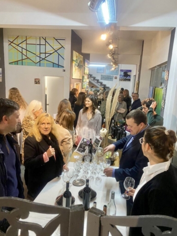 600543e2-40a3-4cdd-97ee-c2cd381300a3